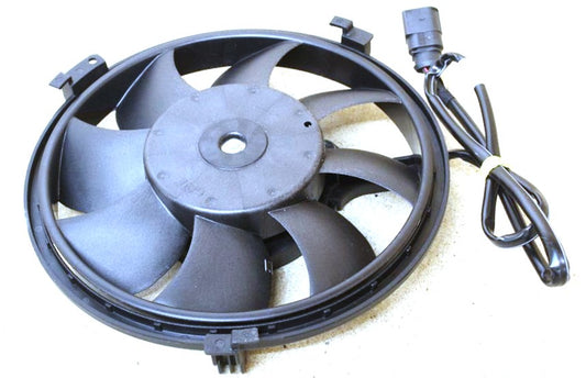 【特注お取り寄せ分】AUDI アウディ RS6 ラジエータークーリングファン300W【アウディ純正・新品】