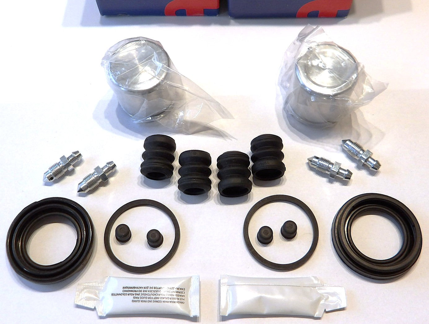 ボルボ 850 940 960 S90 V90 C70 S70 V70 XC70 リアブレーキキャリパーリペアキット左右分 LUCAS用【新品】