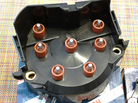 ベンツ W124 A/C/S124 W201 W463 W126 R107 R129 ディストリビューター/デスビキャップ/ローターセット M103【ボッシュ製・新品】