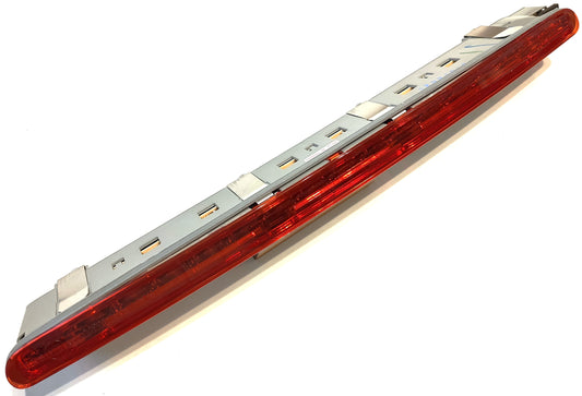 ベンツ Cクラス W203 ハイマウントストップランプ 【新品】2004-2007年