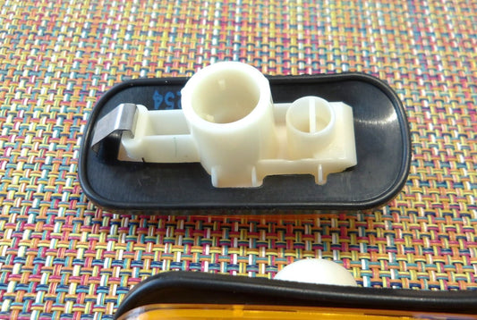 サーブ C900 9000 GM900 9-3 9-5 サイドウィンカー・フェンダーリピーターランプ左右セット【新品】