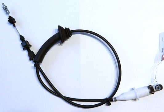 ベンツ W202 Cクラス アクセルワイヤー(ケーブル)1本【新品】A2023000130