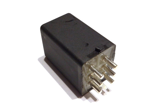 メルセデス ベンツ W/R107 W116 W123 W126 W460 丸形状6ピン ガソリンポンプ・フューエルポンプリレー【新品】