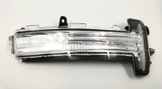 ボルボ XC60 右ドアミラーウィンカーレンズ・ランプ【新品】