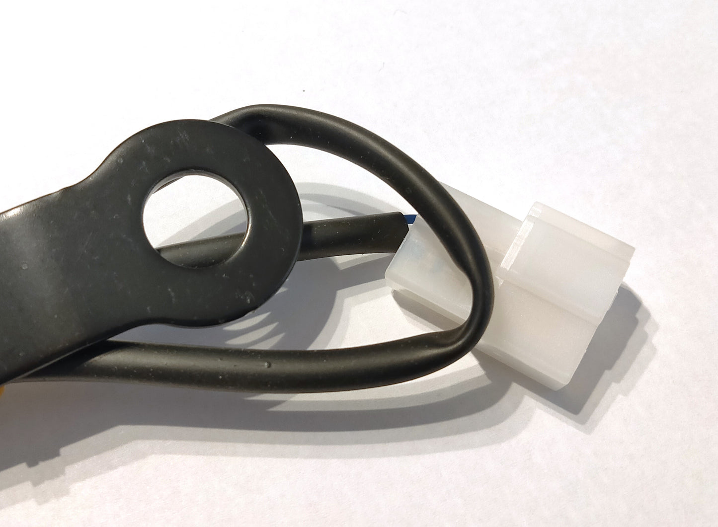 シートベルトバックル・キャッチ汎用品【スイッチ付・新品】