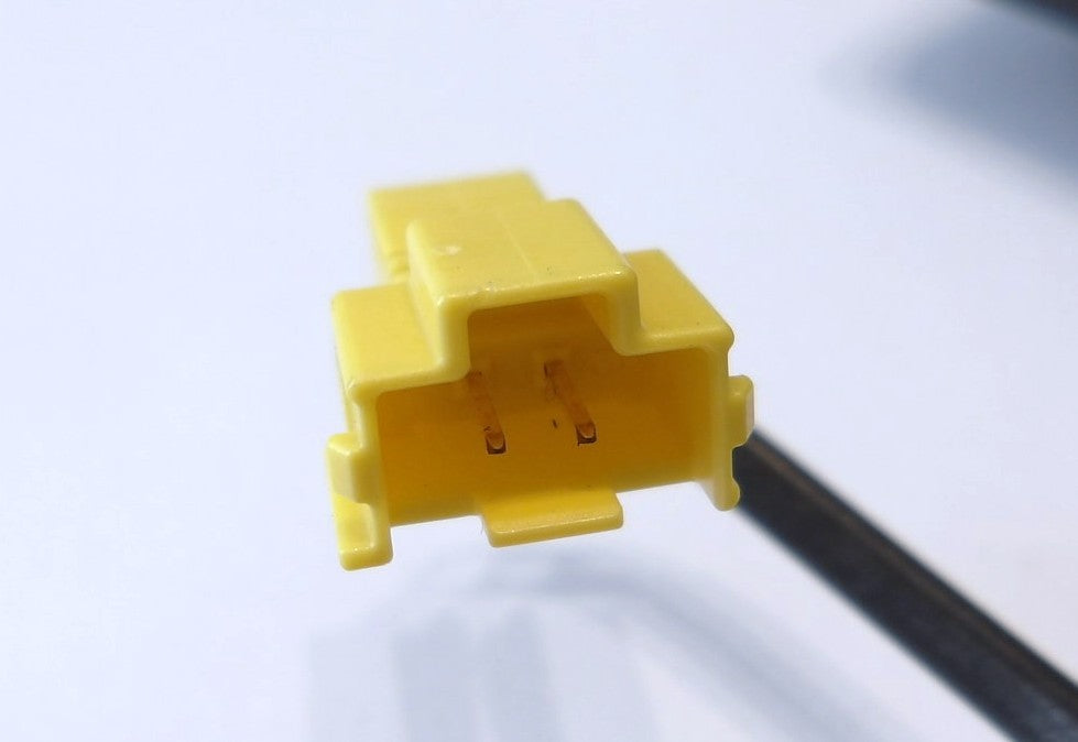 ルノー TWINGO MK3 トゥインゴ フロントシートベルトバックル左右共通1個 【純正・新品】キャッチ