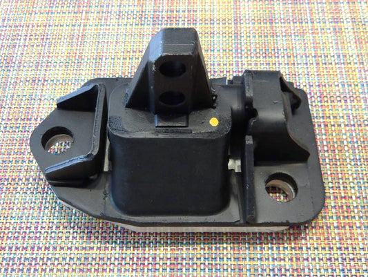 ボルボ V70(MK1) S70 FF NON-TURBO用 エンジンマウント右下【プレート付・新品】