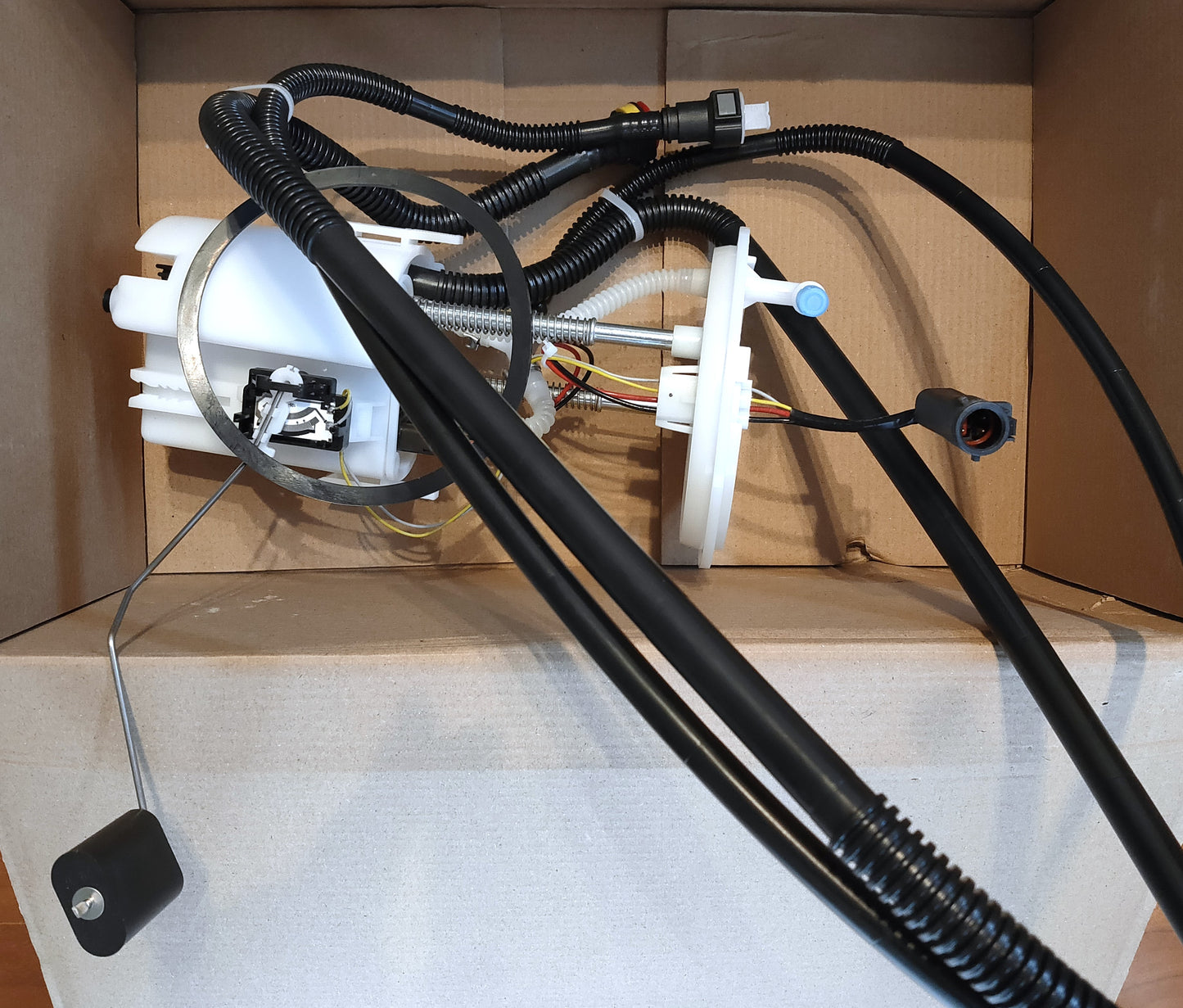 ジャガー Sタイプ XJ8 VANDENPLAS 燃料ポンプユニット Oリング付【3.0L 3.6L 4.2L用・新品】ガソリンポンプ・フューエルポンプ