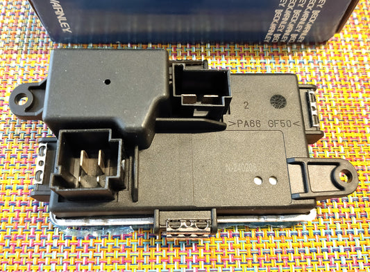 ベンツ C/CL/E/GLK/SL クラス W/S204 W/S212 C/A207 C218 ブロワーファンレジスター【新品】ブロアレジスター・ブロアレギュレーター