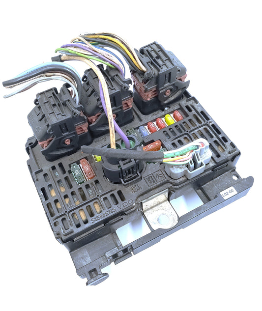 【お取り寄せご注文】プジョー407フューズ(ヒューズ)リレーボックス BSM【純正VDO製・USED品】6500CG