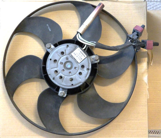 SAAB サーブ NG900 9-3 ラジエーターファン・クーリングファン・冷却ファン【中古】B204 B205