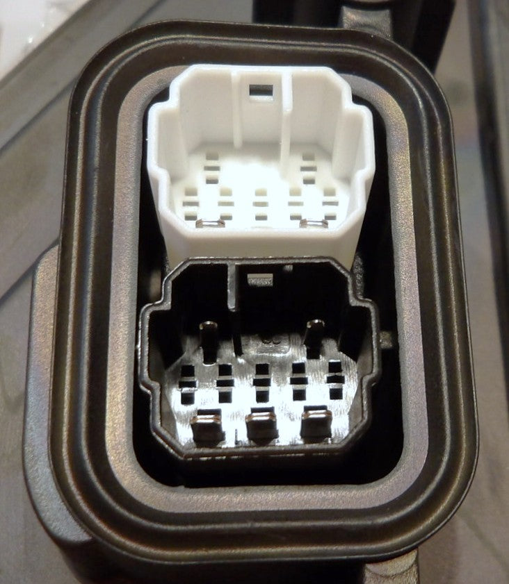 SAAB サーブ 9-3 ドアミラー 右側 4ドア・5ドア用【新品】2003年以降