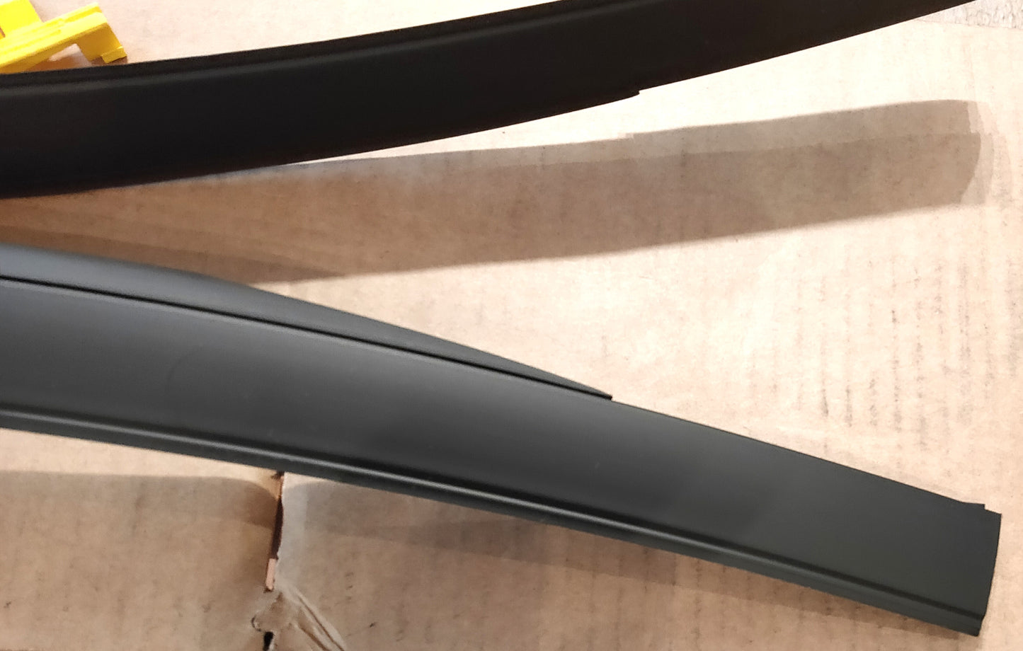 ボルボ V70 XC70 フロントウィンドー左右モールリペアキット【ドイツ製・新品】フロントガラス左右ゴムリペア