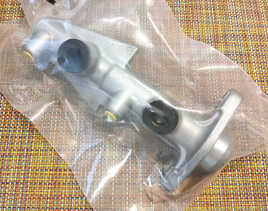 VOLVO ボルボ 940 960 S90 V90 ブレーキマスターシリンダー【新品】