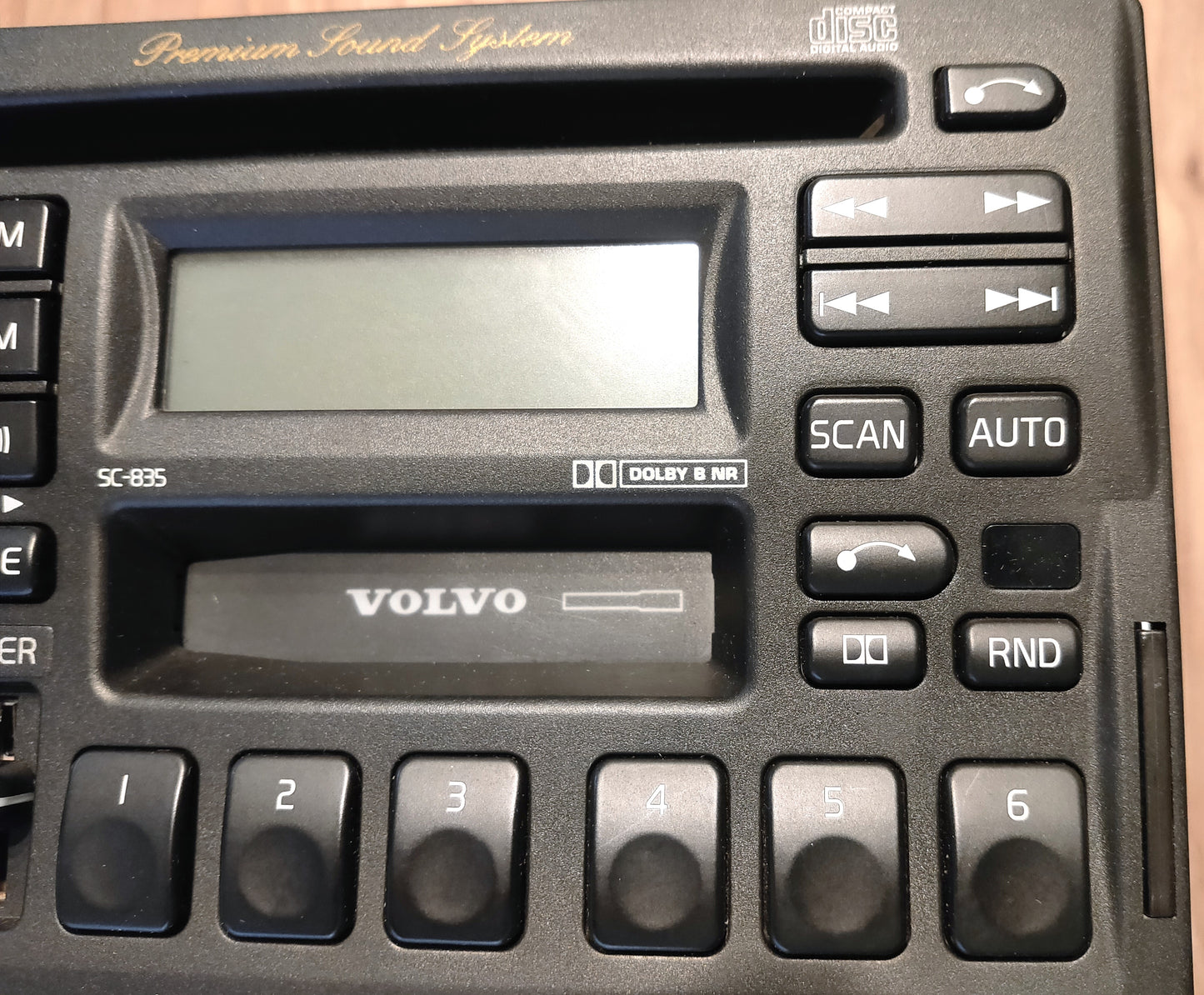 VOLVO ボルボ 850 純正ステレオ・オーディオヘッドユニット SC-835【ジャンク扱・ボタンベトツキ無・USED】