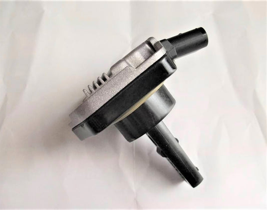 アウディ VW ポルシェ カイエン エンジンオイルレベルセンサー A1 A2 A3 A4 A6 A8 TT ボーラ ゴルフ ビートル パサート トゥアレグ【新品】フォード