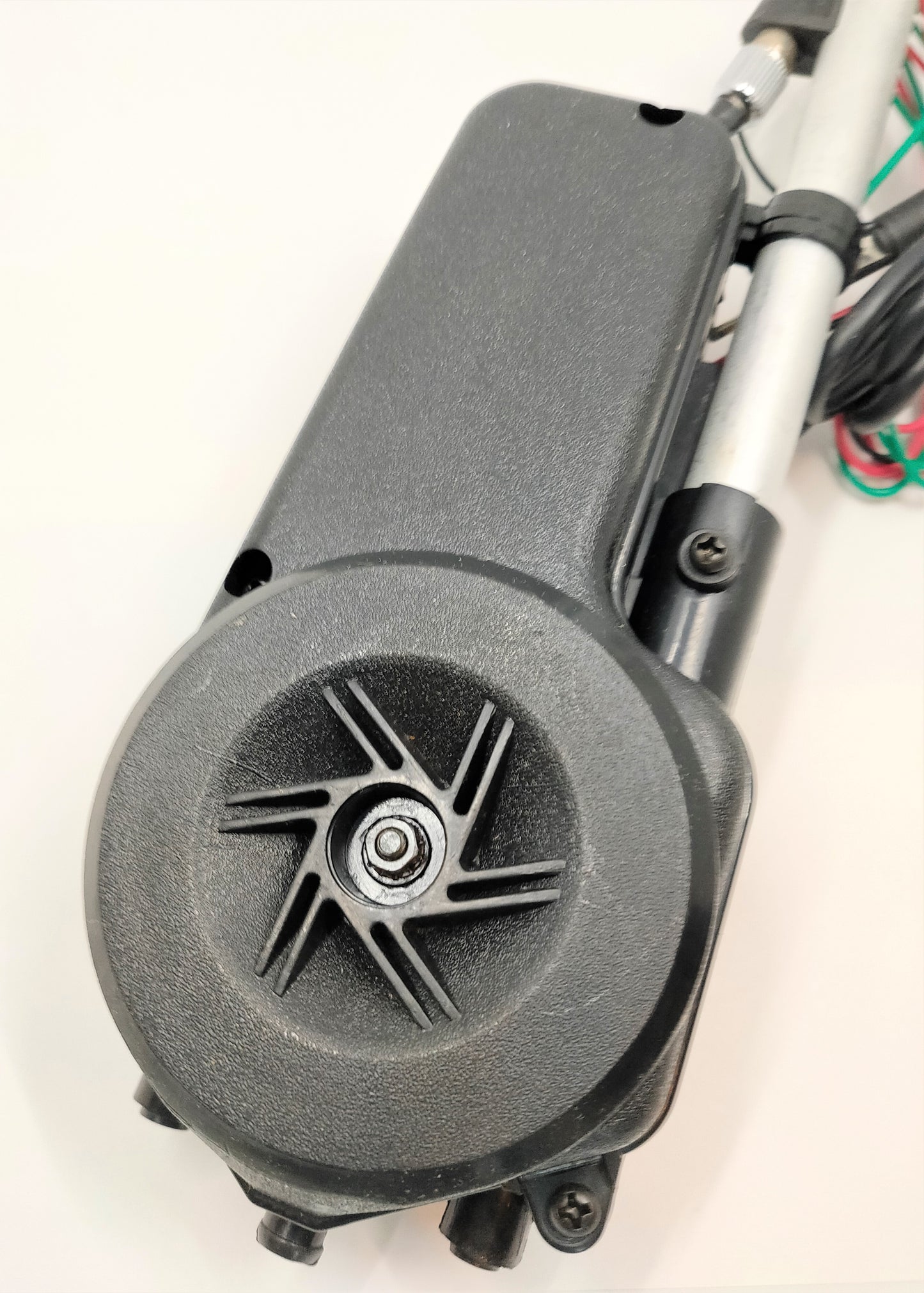 (送料込) ベンツ・アウディ・VW・ポルシェ・ボルボ 電動アンテナ【新品】