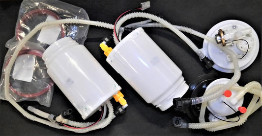 ポルシェ カイエン 955/957/987 CAYENNE ガソリン燃料ポンプ左右・フランジ(フューエルフィルター)・圧力レギュレータセット【新品】シールリング付