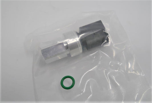 ポルシェ 911 ボクスター ケイマン カイエン 955・アウディ・VW A/C エアコンプレッシャー圧力センサー Oリング付き【新品】