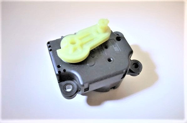 サーブ 9-3 FB207 FB284 エアコンフラップモーター【サーブ純正・新品】(右側)ACC