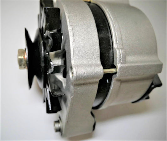 【お取り寄せ分】BMW 320iA 1978年・C-320 プーリー付きオルタネーター(ダイナモ) 55A 【ボッシュ製・リビルト品】