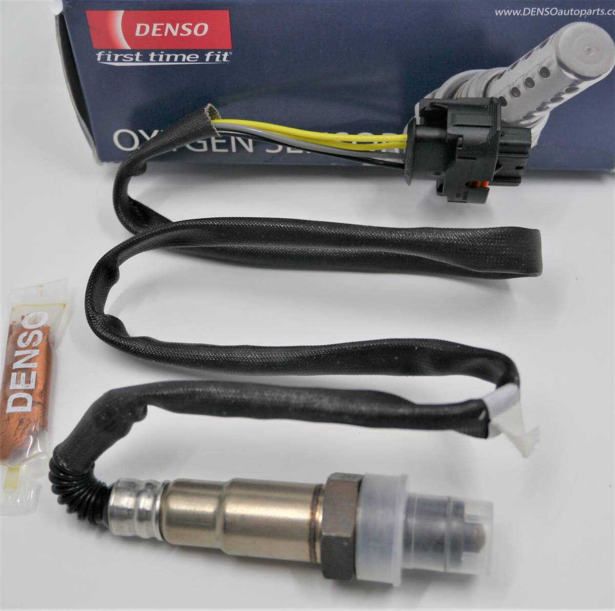 ラムダ酸素センサー。ポルシェ996 2000-02 (PORSCHEブランド-AFTER