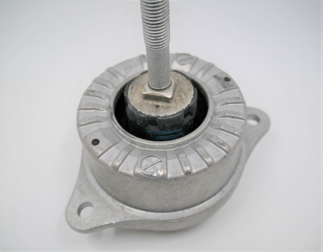 ポルシェ M/T専用 ボクスター(986-S) ケイマン エンジンマウント 1個【新品】