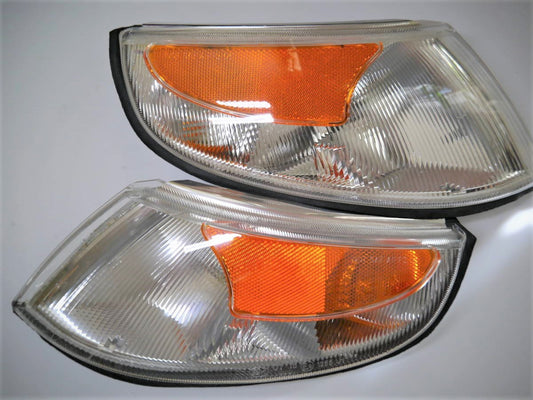 サーブ 9-5 EB235 EB308 コーナーレンズ(ランプ)左右セット US仕様【新品】1998-2001年