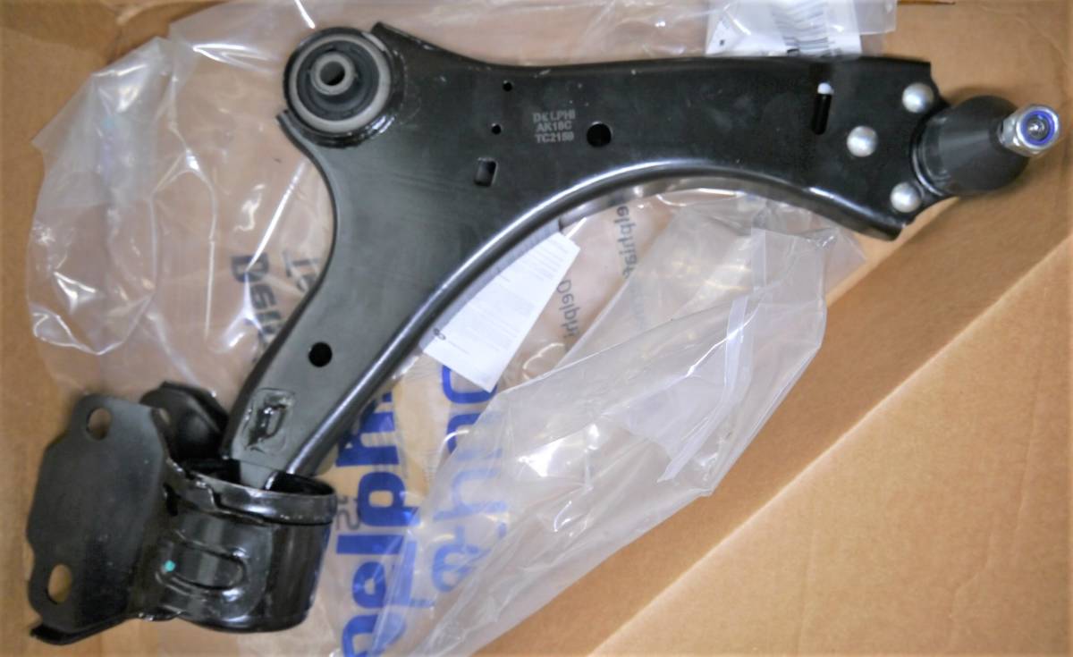 ボルボ S60(MK2) V60 V70(MK3) S80(MK2) フロントコントロールアーム 左右セット【DELPHI製・新品】