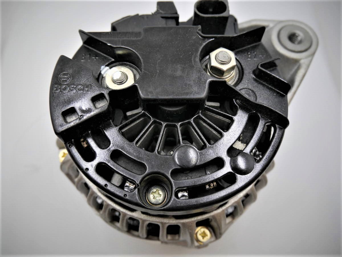 ポルシェ 911(996) ボクスター(986) オルタネーター プーリー付 120A ATモデル用【ボッシュ製・リビルト品】