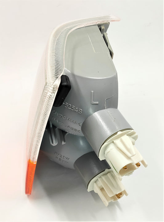 ボルボ 740 760 940 960 S90 V90 フロント左コーナーランプ・ウィンカー【新品】