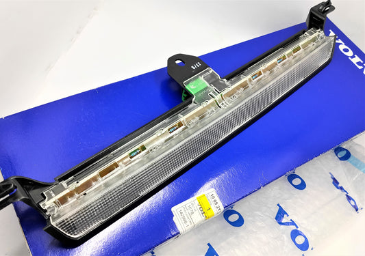 ボルボ V70(MK2) XC70(MK2) ストップランプ ハイマウントストップライト【ボルボ純正・新品】ブレーキライト