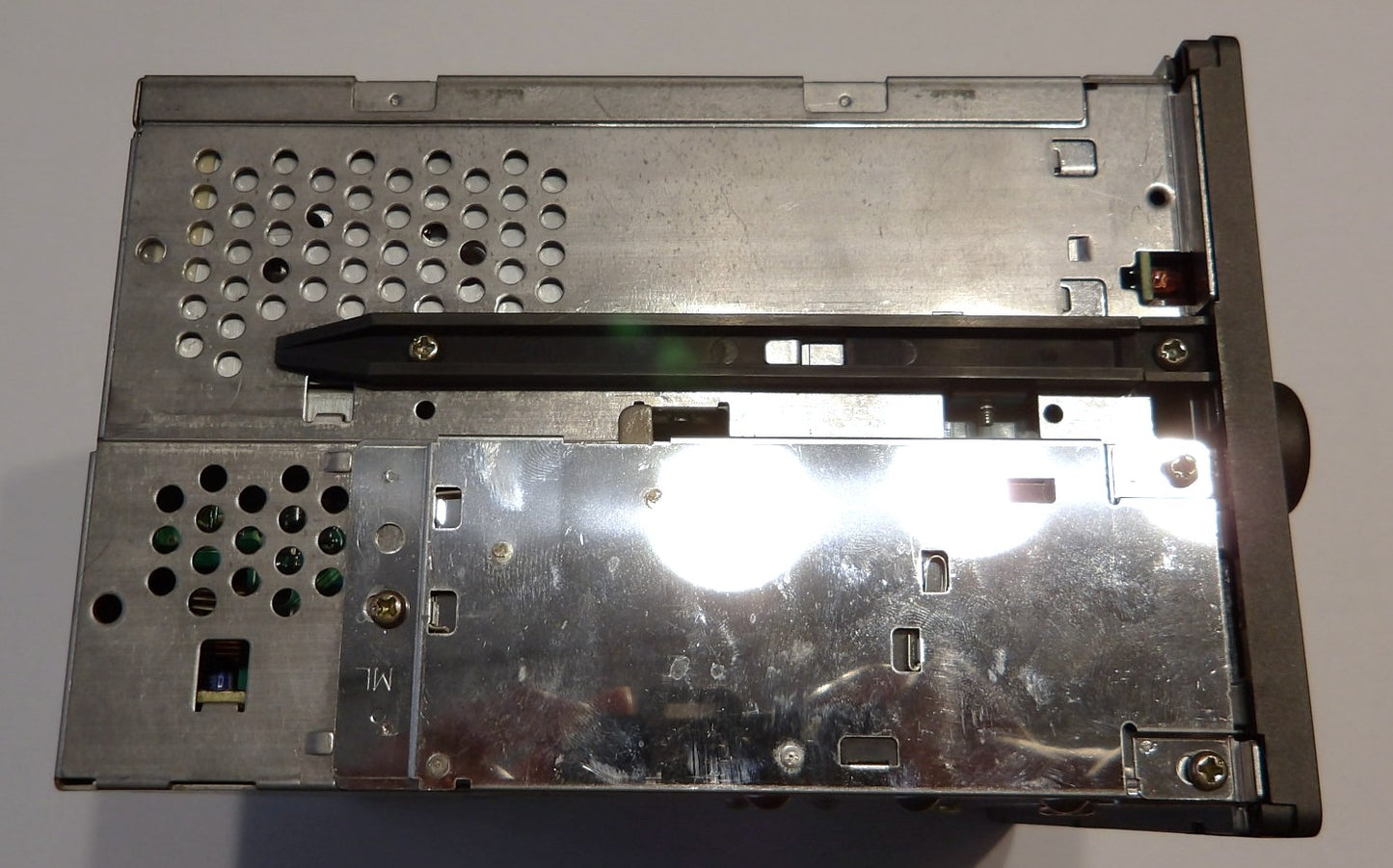 VOLVO ボルボ V70(8B) SC-931 純正ステレオ・3連奏CD オーディオヘッドユニット 【貴重・動作品・USED】マガジン付
