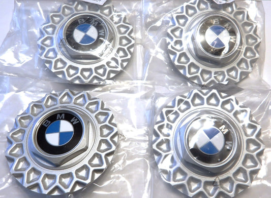 BMW 635CSI等 E24 E32 E34 4枚セット ホイールキャップ　センターキャップ　36131179828【BMW純正新品】