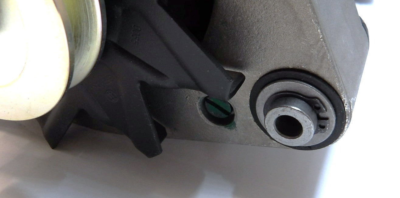 BMW 3/5/6/7/Z1シリーズ E21 E30 E28 E24 E23 プーリー付きオルタネーター 80A【BOSCH製・リビルト品】