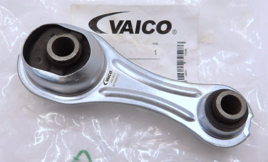 ルノー CAPTUR(MK2) ルーテシア(MK4：CLIO) エンジンマウント トルクロッド リア側【ドイツVAICO製・新品】