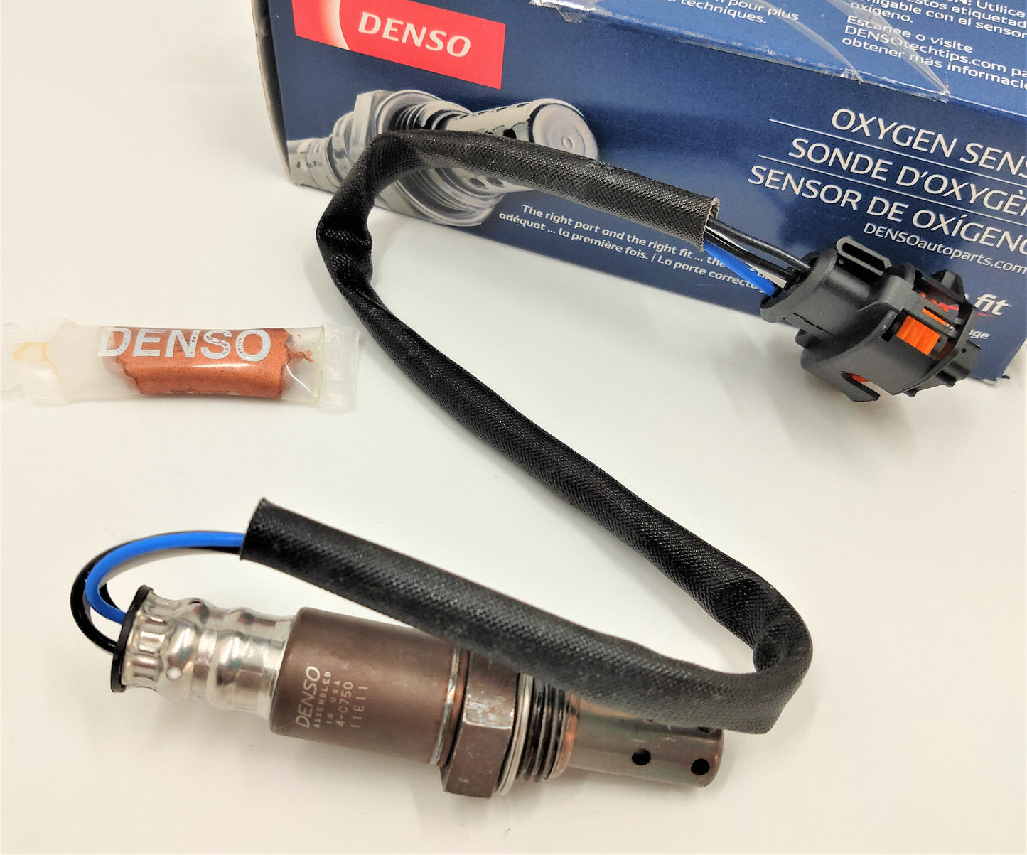 サーブ SAAB 9-3 FB284 O2センサー（オーツーセンサー・ラムダセンサー）リア側【デンソー製・新品】DENSO